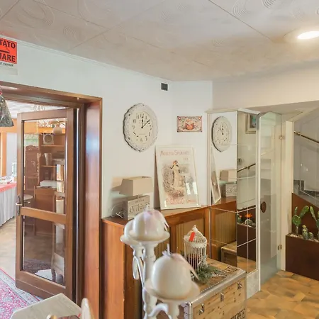Hotel Mirabeau 3*