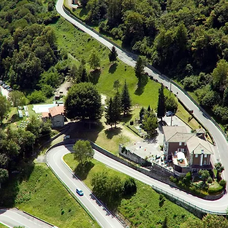 מלון Mirabeau 3*