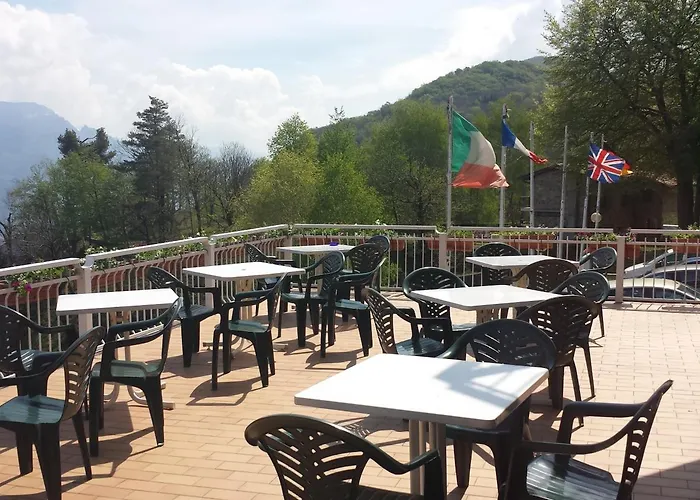 Mirabeau Отель 3*