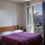 Mirabeau Отель 3*