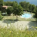 Отель Mirabeau