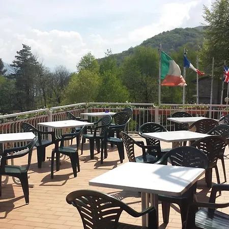 Mirabeau Hotel 3*