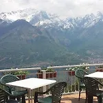 Mirabeau Hotel 3*