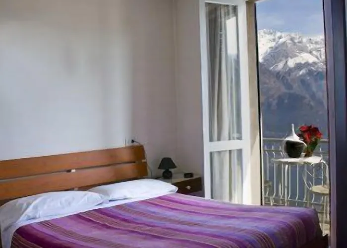Mirabeau Hotel 3*